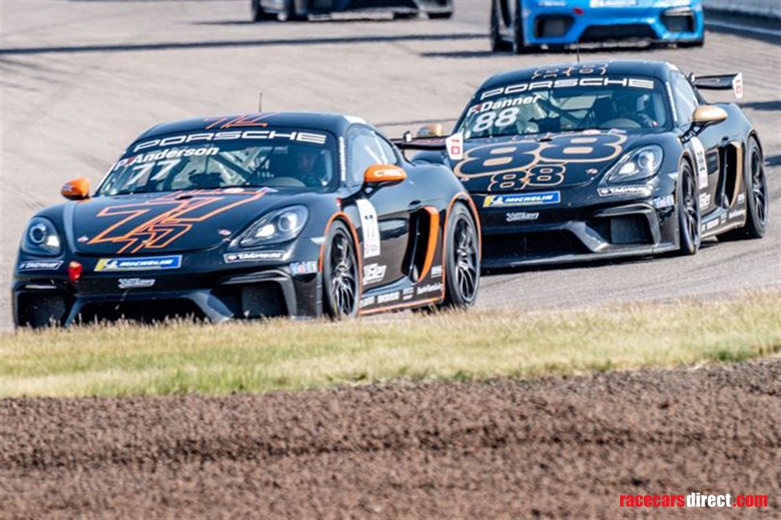 2porsche-718-cayman-gt4-cs-competition-my2021