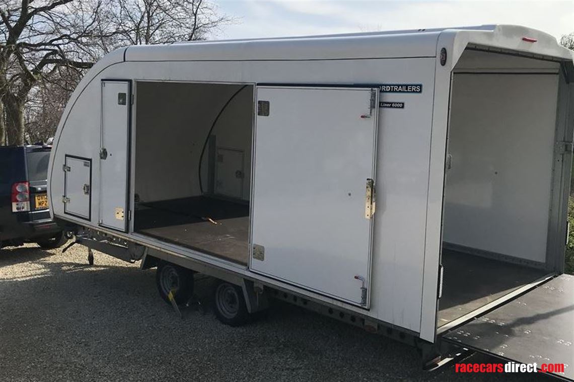 woodford-race-liner-6022-tilt-bed-covered-tra