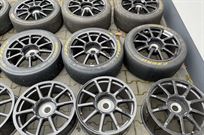 used-race-wheels-with-central-lock-for-lotus