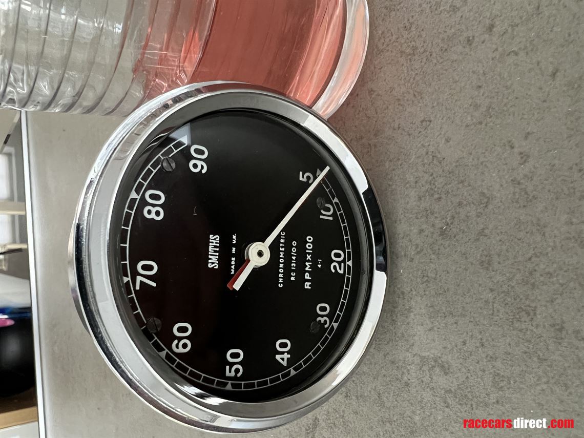 Racecarsdirect.com - SMITS chronometric rev counter