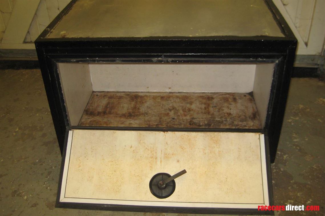 sold---belly-lockers-for-race-transporter