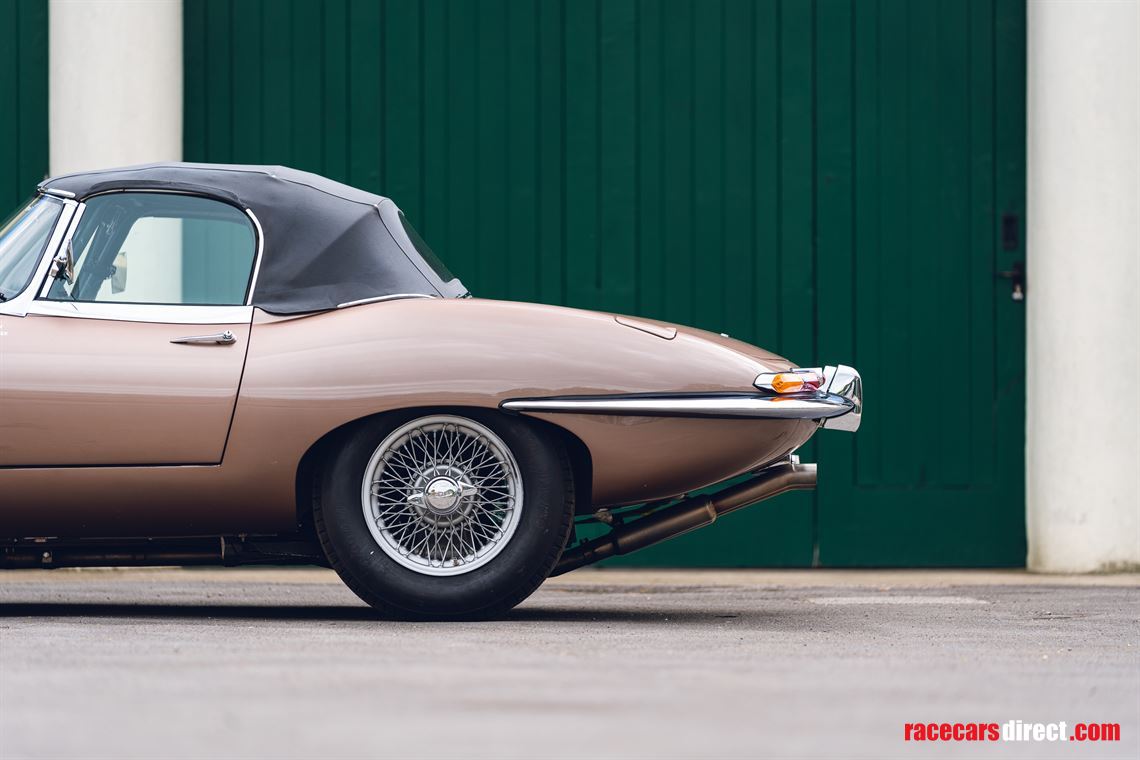 1961-jaguar-e-type-roadster