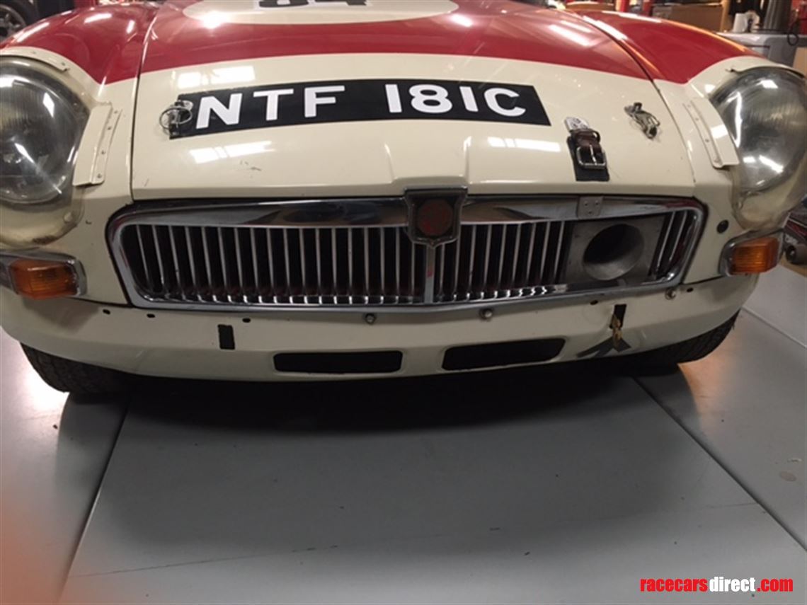 mgb-fia-race-car-and-parts-to-go-racing