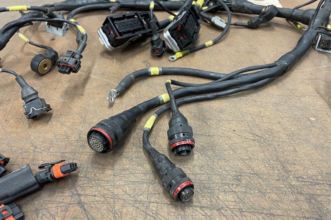 porsche-996-gt3r-rs-rs-rsr-engine-ecu-wiring