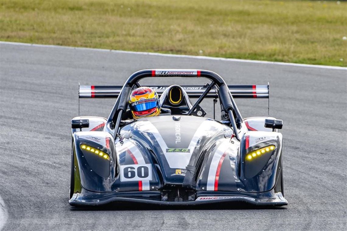 radical-sr3rsx-for-hire