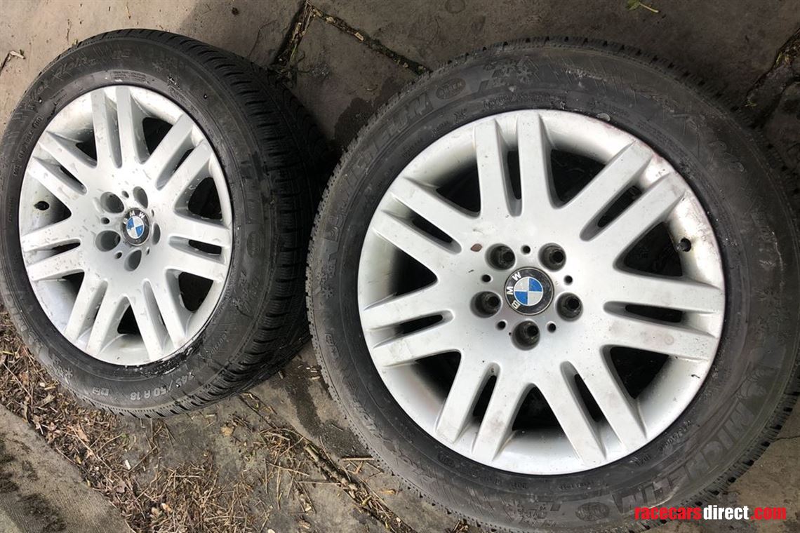 pair-8x18-bmw-wheels-with-michelin-road-tyres