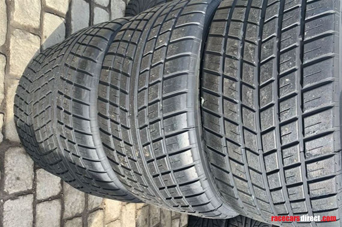 16-no-18-inch-tyres-aston-gt4