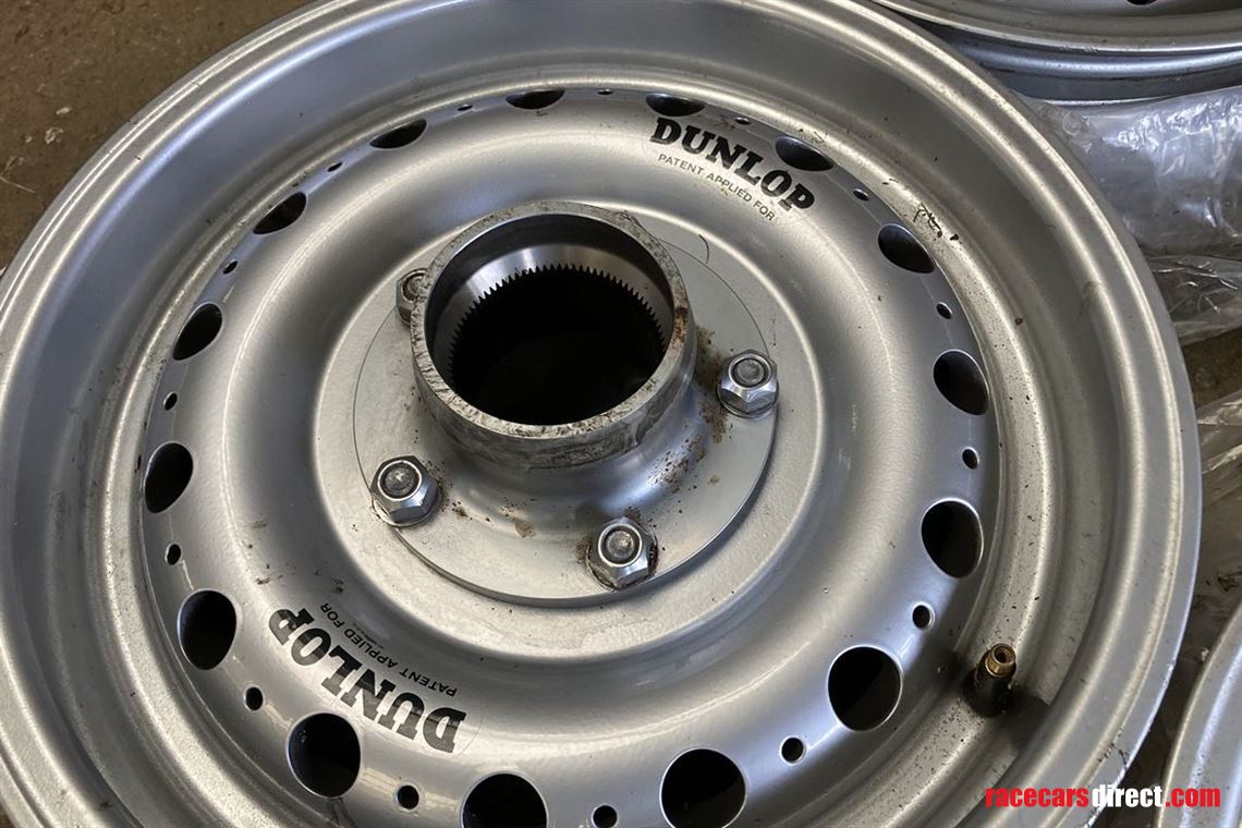 Racecarsdirect.com - Dunlop Alloy Racing Wheels Jaguar D-Type