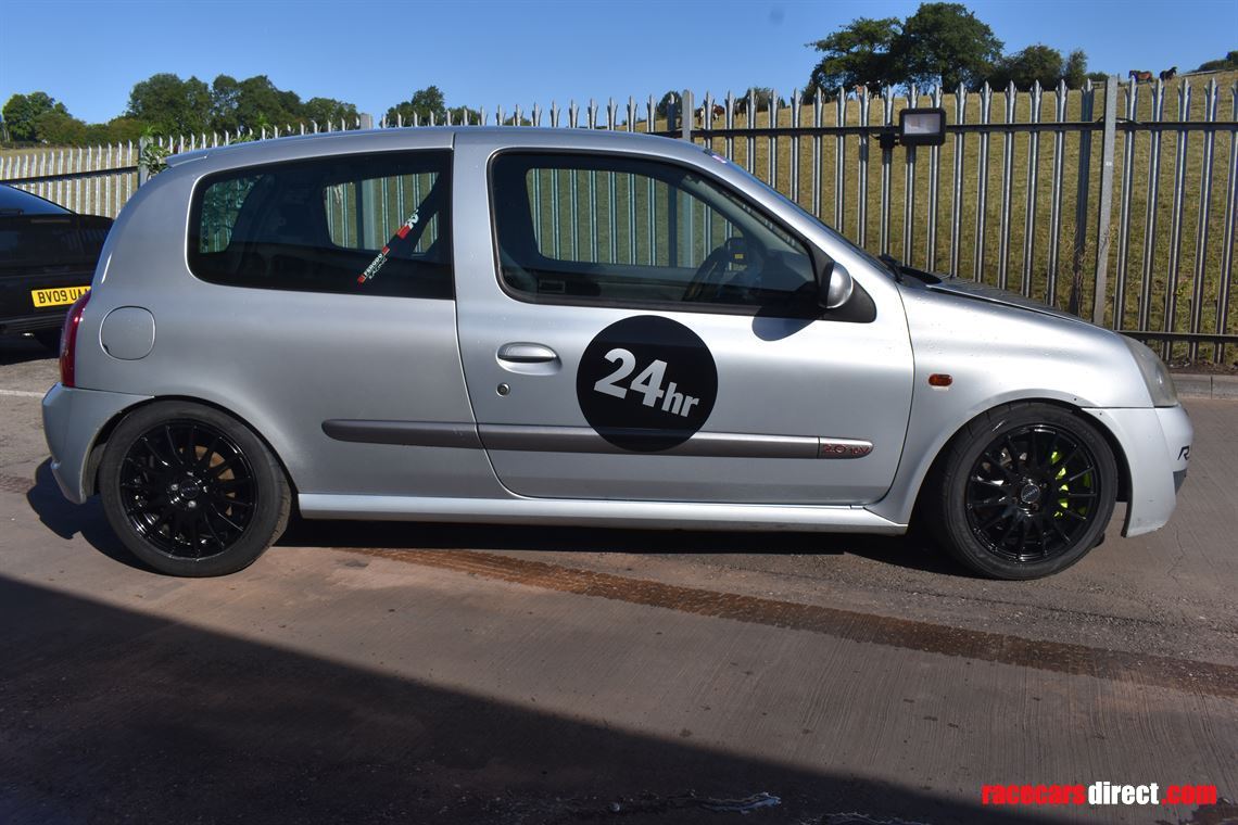 renault-clio-172-trackday-car