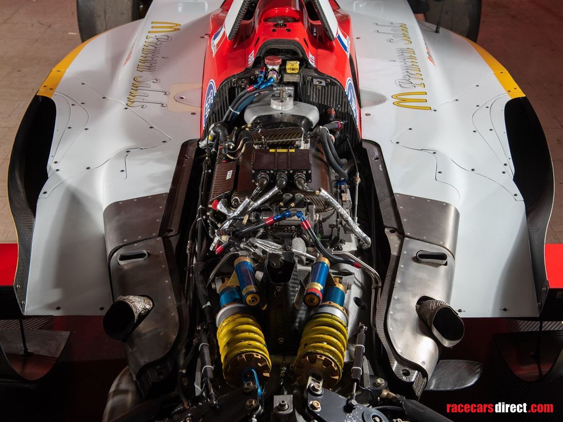 2004-lola-cosworth-ford-b0100