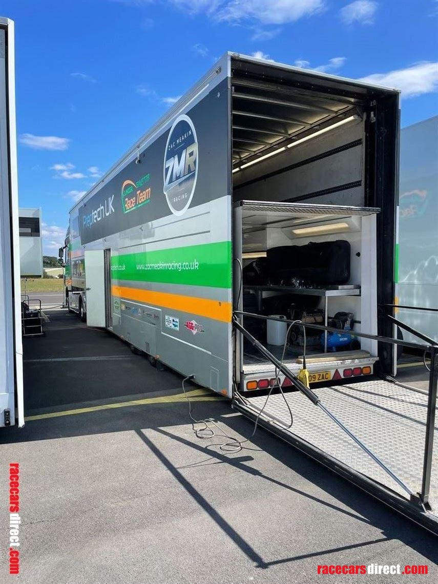 Racecarsdirect.com - Race trailer (2001 Hopkins)