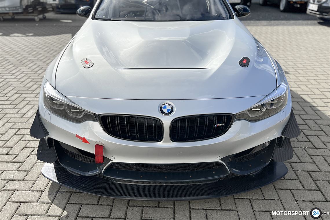 bmw-m4-gt4---ready-for-race