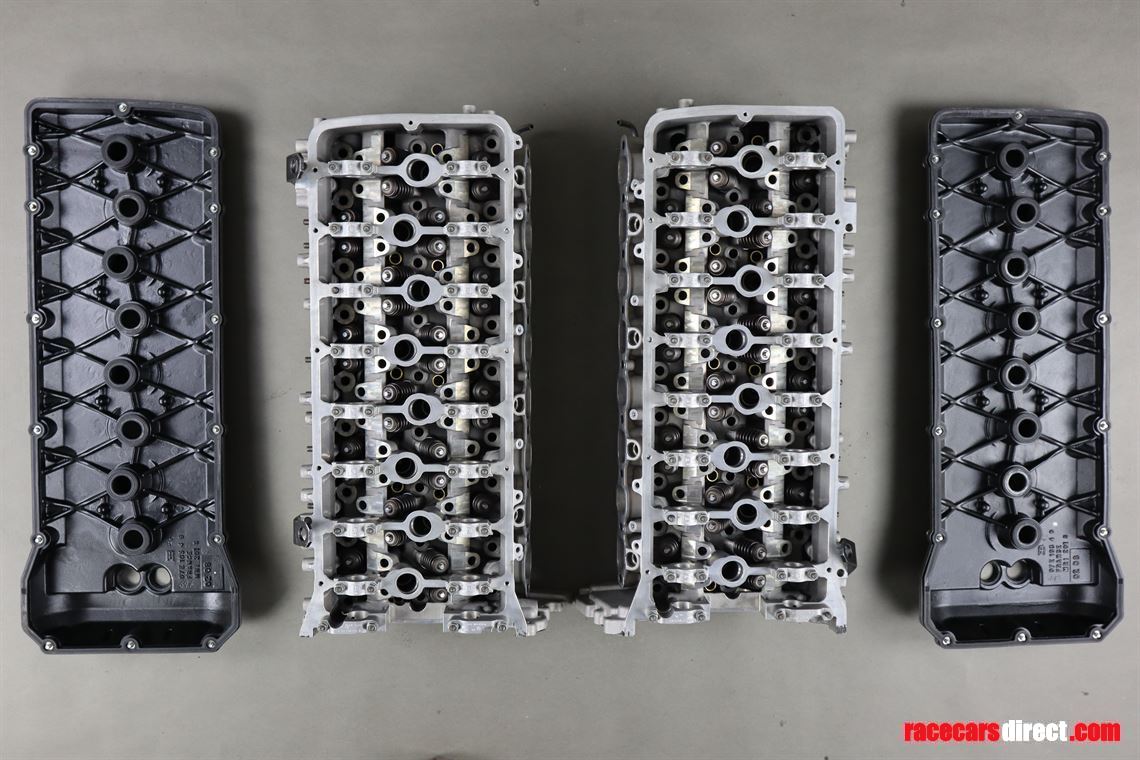 Racecarsdirect.com - Bugatti Veyron W16 Cylinder Heads