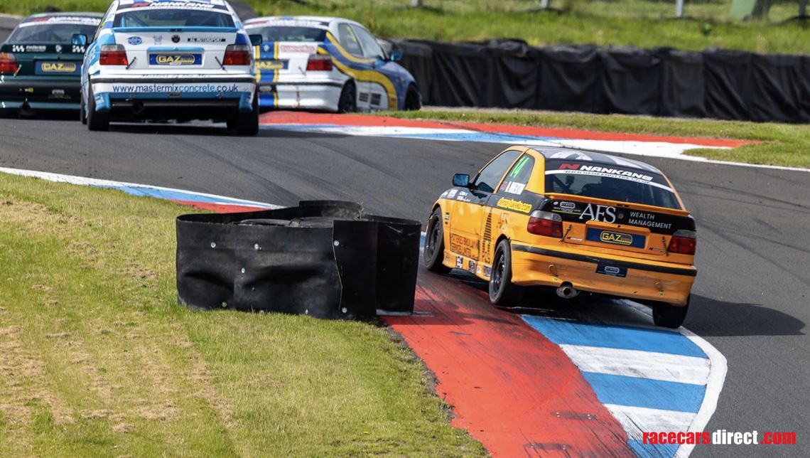 Racecarsdirect.com - BMW compact cup race car