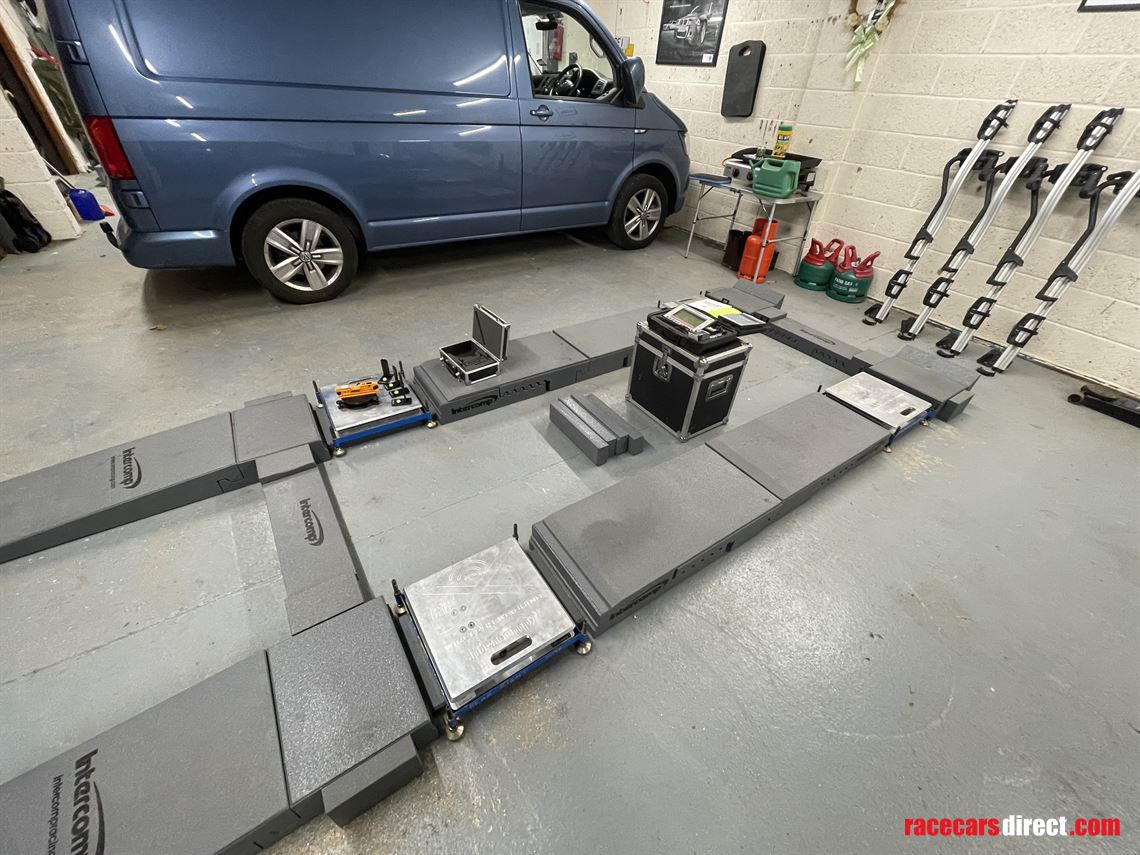 complete-flat-floor-set-up