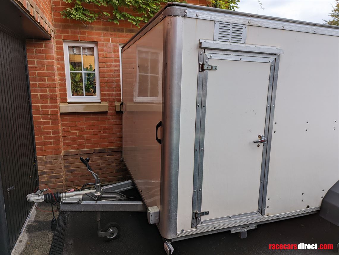 custom-built-enclosed-covered-car-trailer-fit