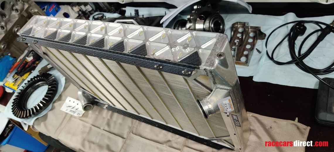 Racecarsdirect.com - Mezzo F1 / Indy Car radiator