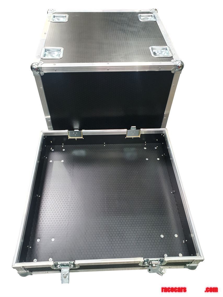 Racecarsdirect.com - Stackable Flight Cases