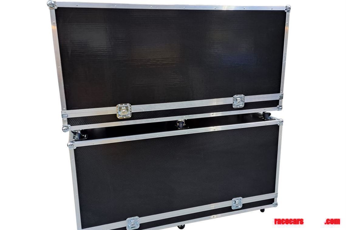 Racecarsdirect.com - Stackable Flight Cases