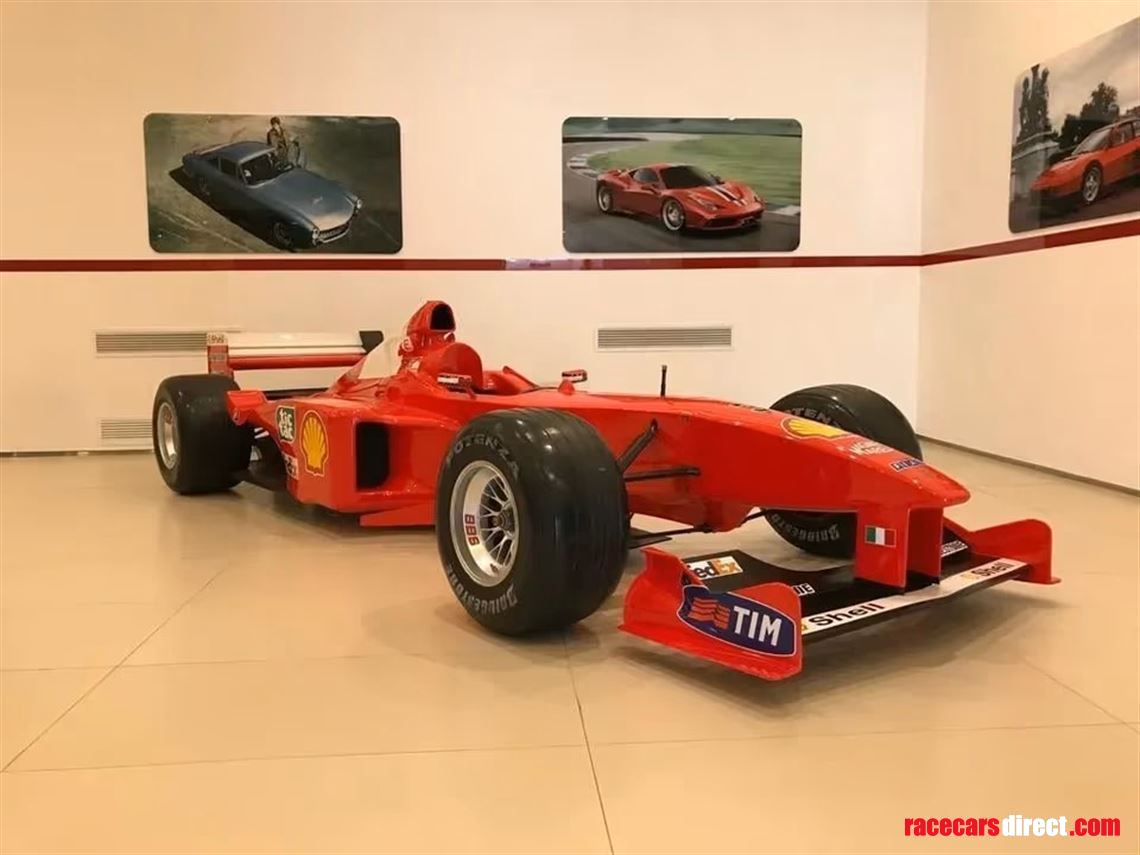 wanted-formula-1-cars-showcars-and-rolling-ch