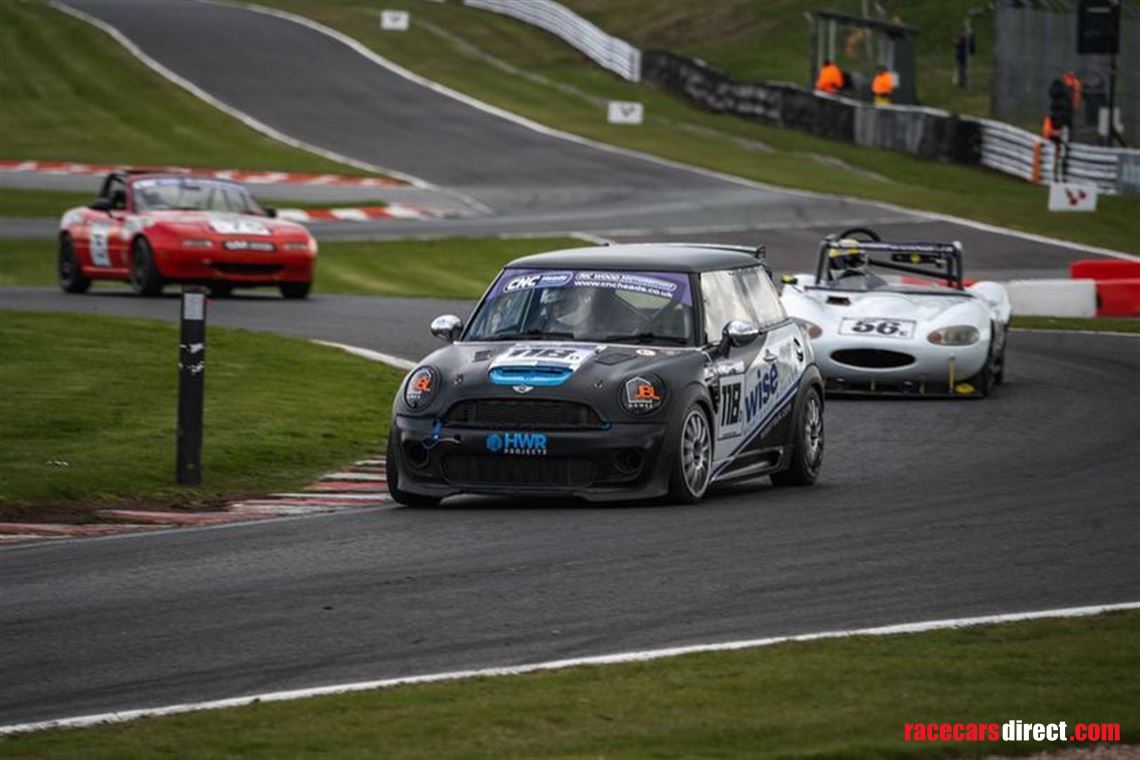 Racecarsdirect.com - R56 Mini challenge