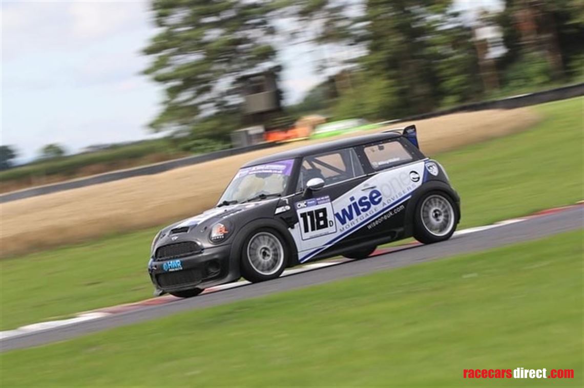 Racecarsdirect.com - R56 Mini challenge