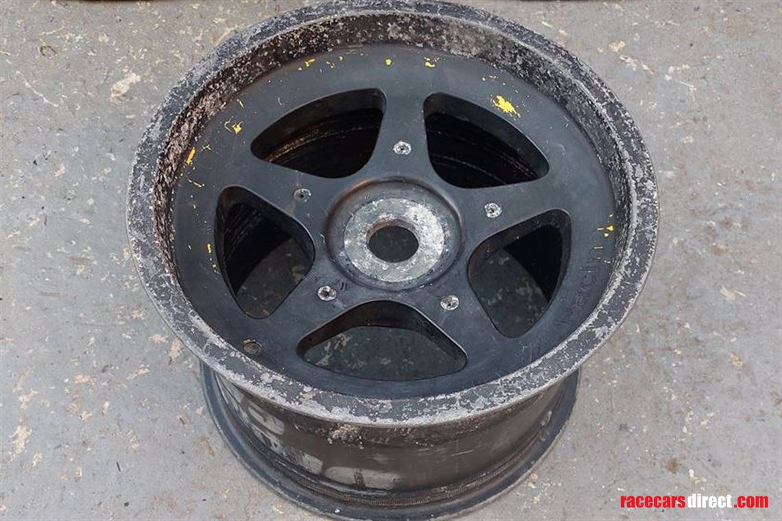 Racecarsdirect.com - dallara formula 3 oz racing magnesium 5 spoke wheel
