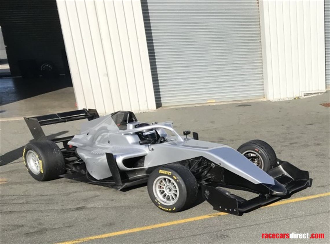 Tatuus F3 T318 Alfa Romeo