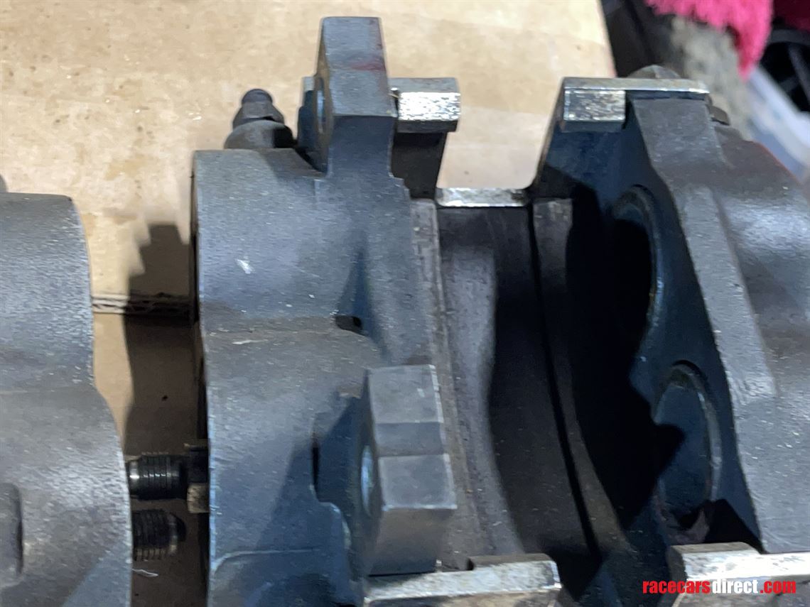 Racecarsdirect.com - AP Racing 792 F2 front calipers