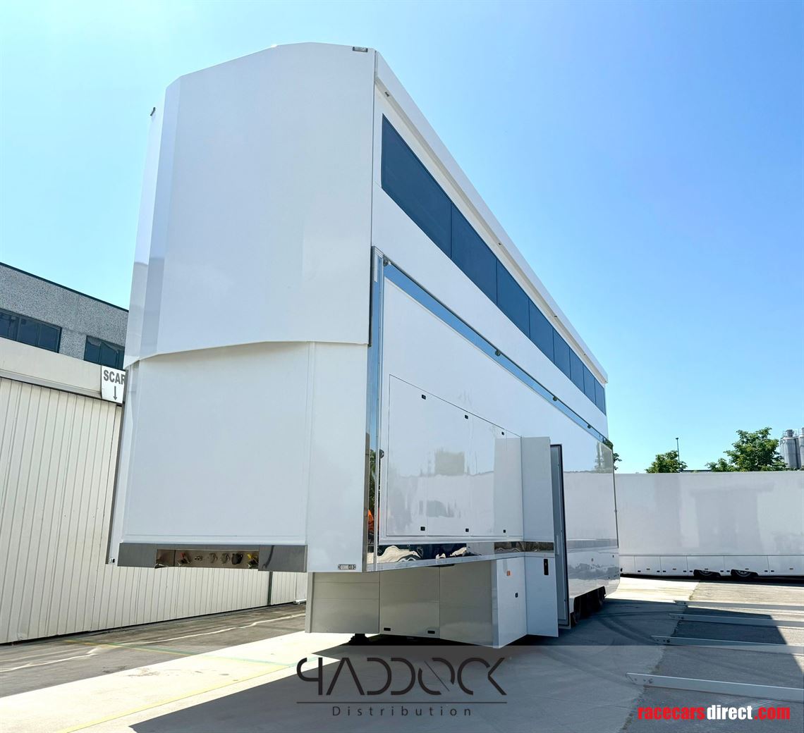 racing-engineer-trailer-mclaren-f1