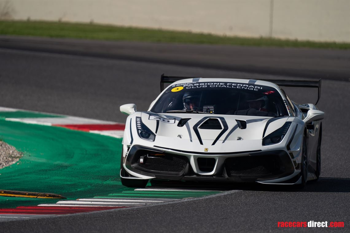 2018-ferrari-488-challenge-evo