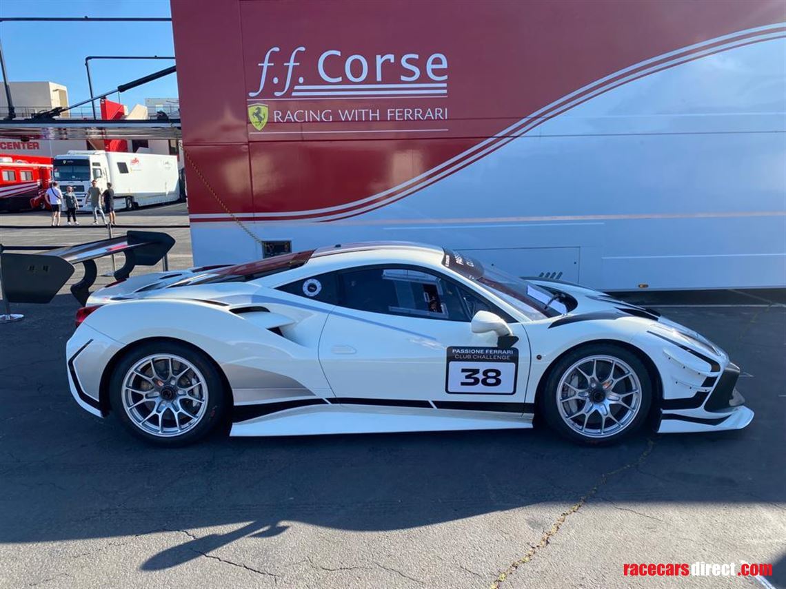 2018-ferrari-488-challenge-evo