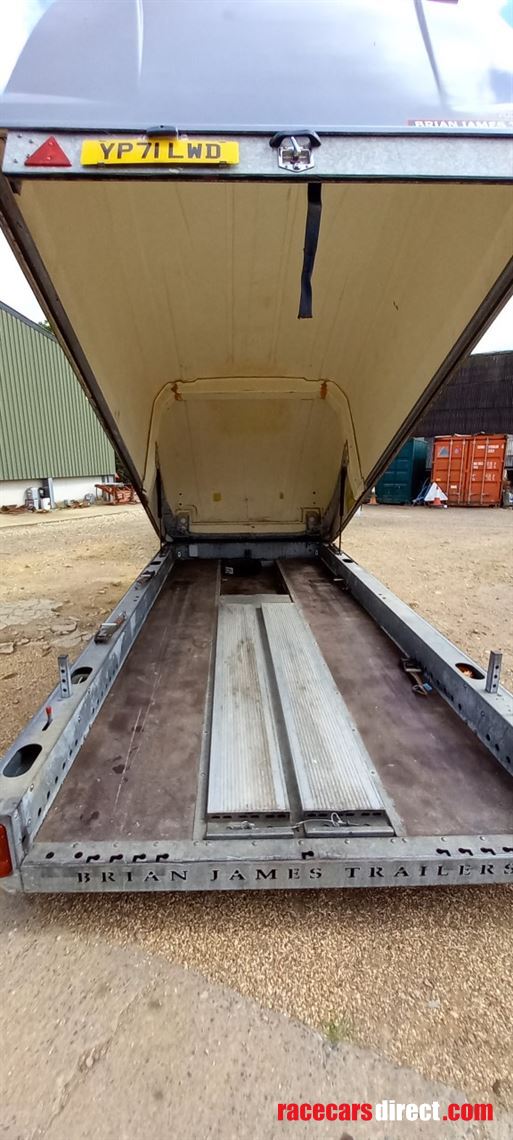 sold-sold-brian-james-rs3-enclosed-trailer