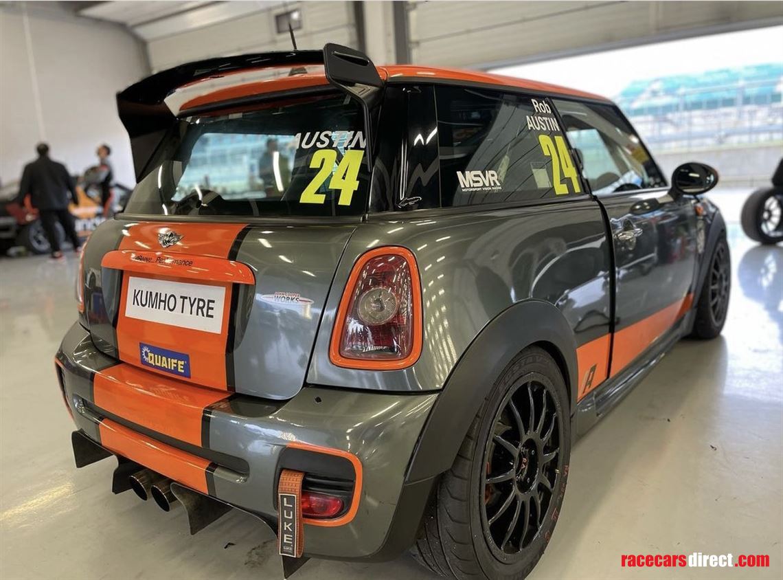 Racecarsdirect.com - Championship winning Mini Challenge R56