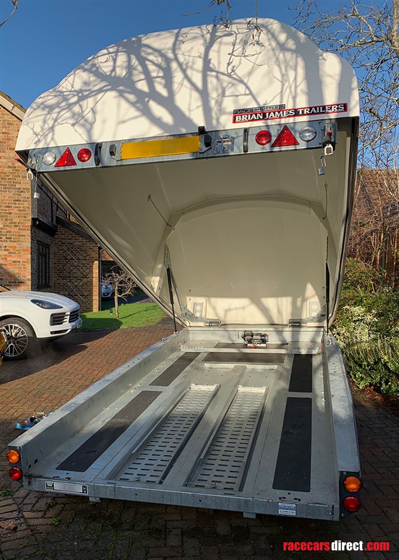 brian-james-race-shuttle-2-tilt-bed-trailer