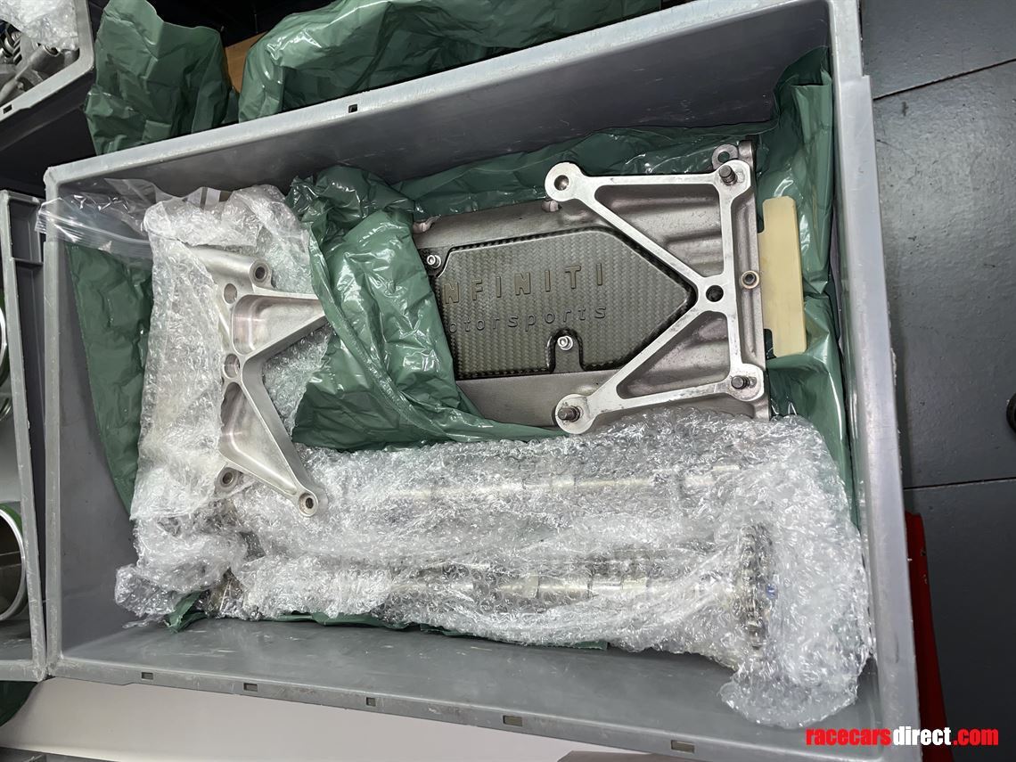 Racecarsdirect.com - TWR 3.5L V8 Indy Engine - 650 bhp -stripped for ...