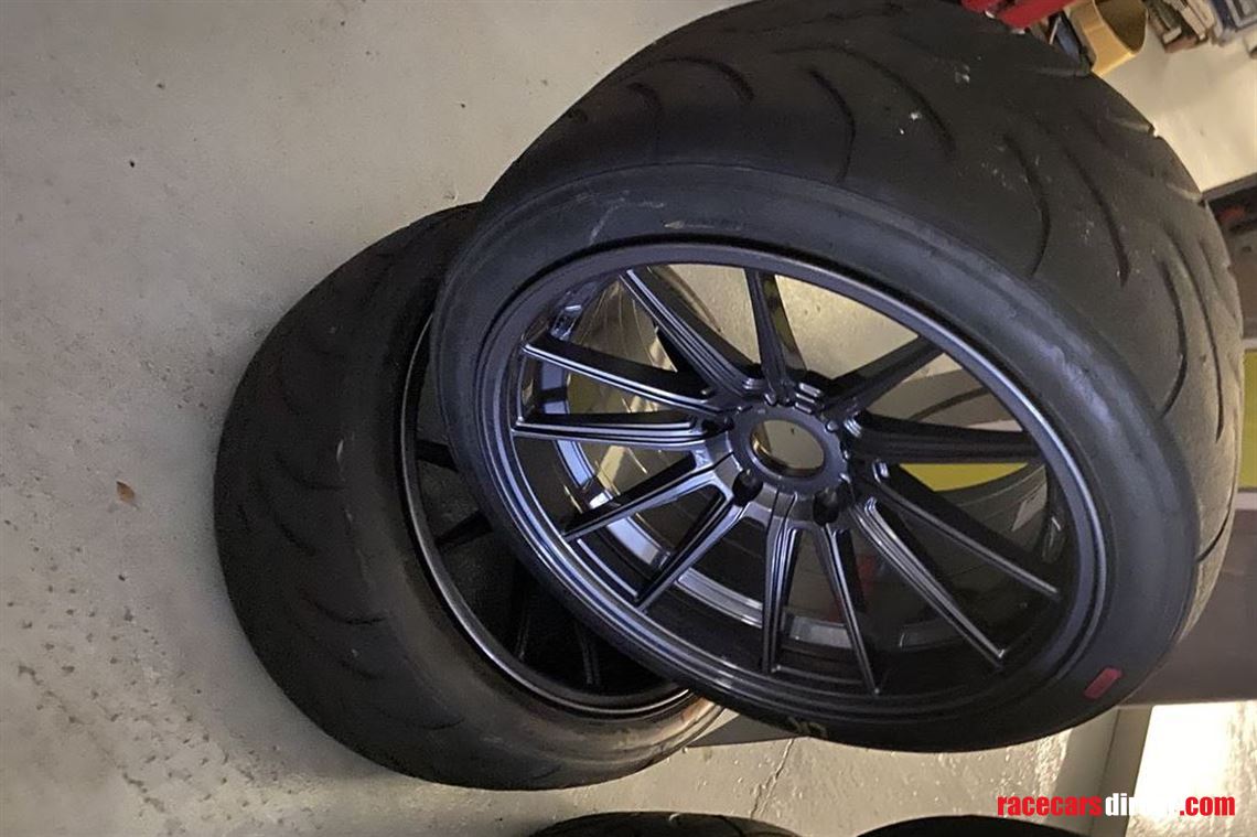 Racecarsdirect.com - Cosmis Racing Wheels