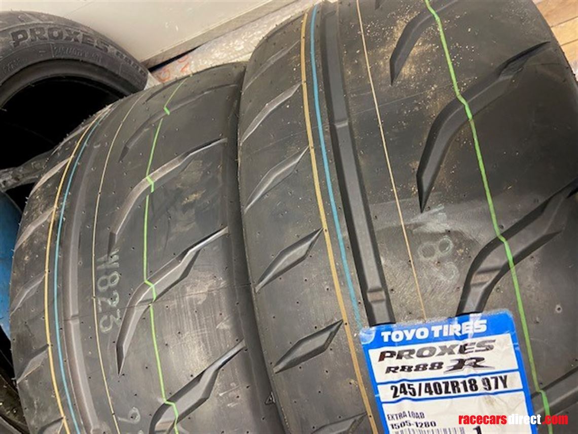 Racecarsdirect.com - 4X R888 TOYO TYRES 245 40ZR 18
