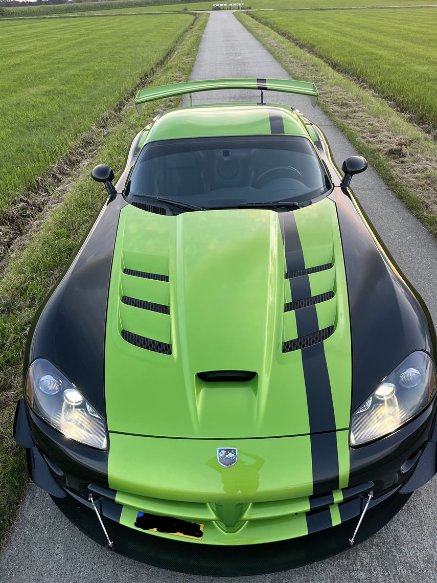 dodge-viper-acr-2009-612-bhp-forged-engine