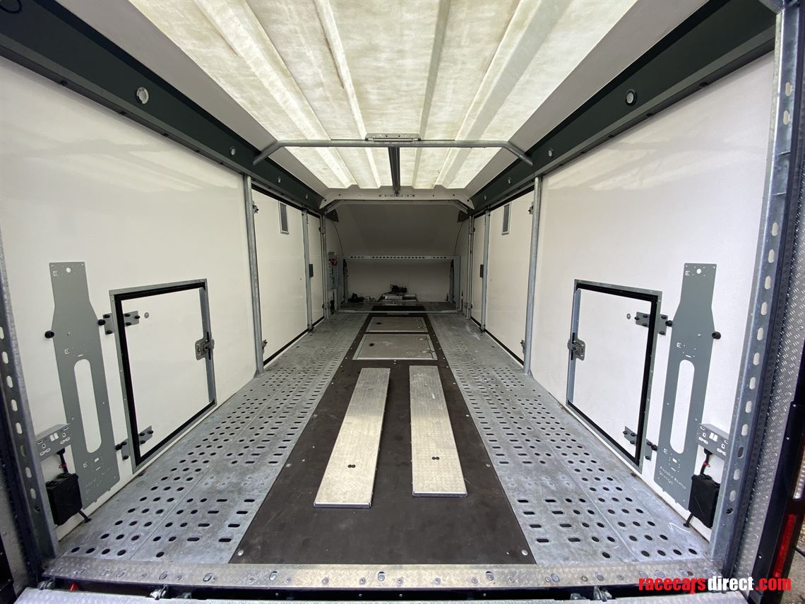 brian-james-race-transporter-6