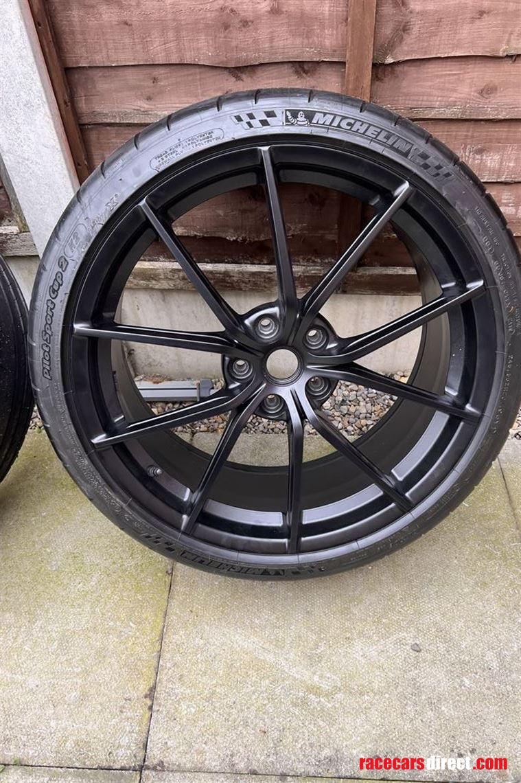 genuine-20-inch-ferrari-pista-488-wheels-mich