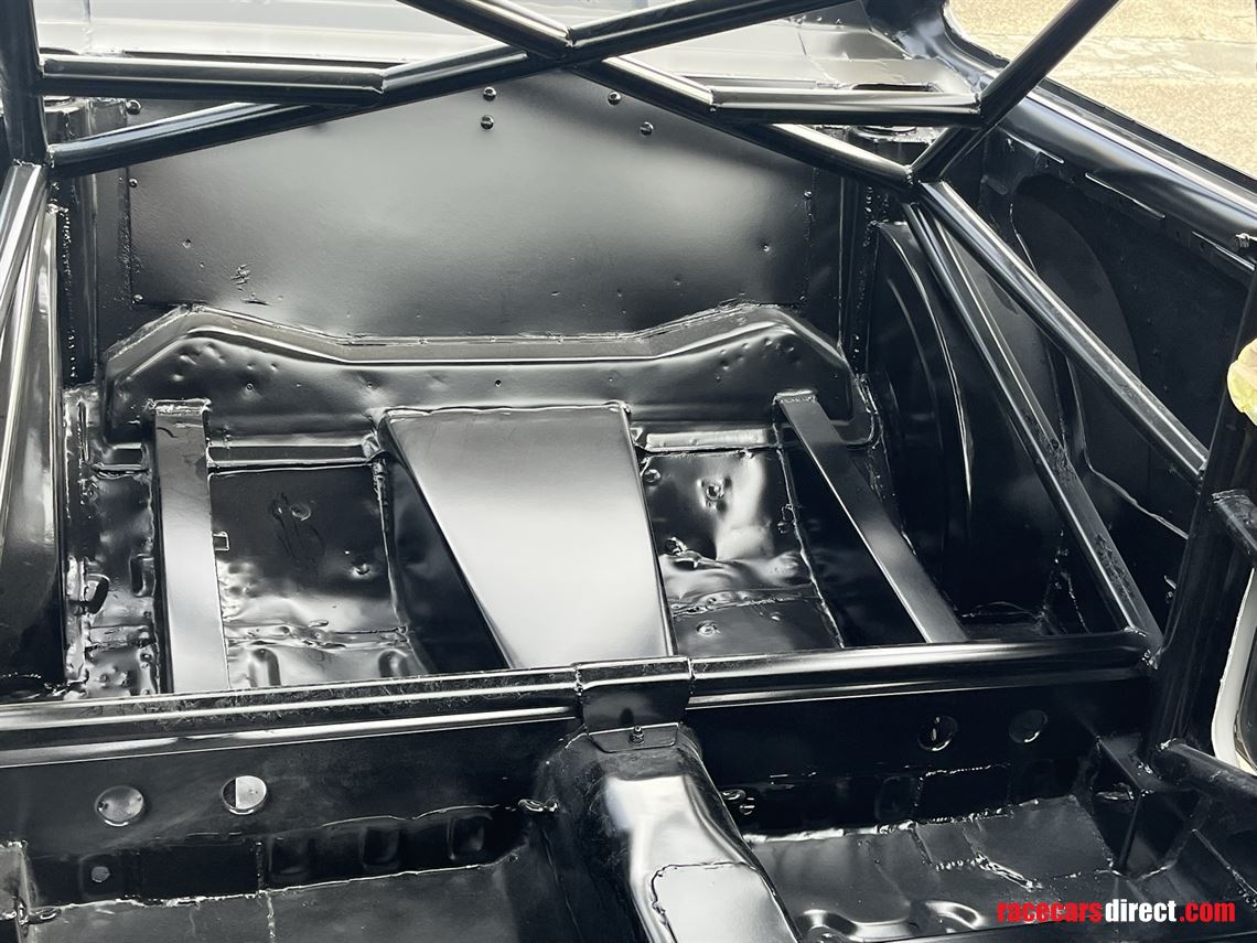 Racecarsdirect.com - FORD ESCORT MK2 GROUP 4 RALLY SHELL