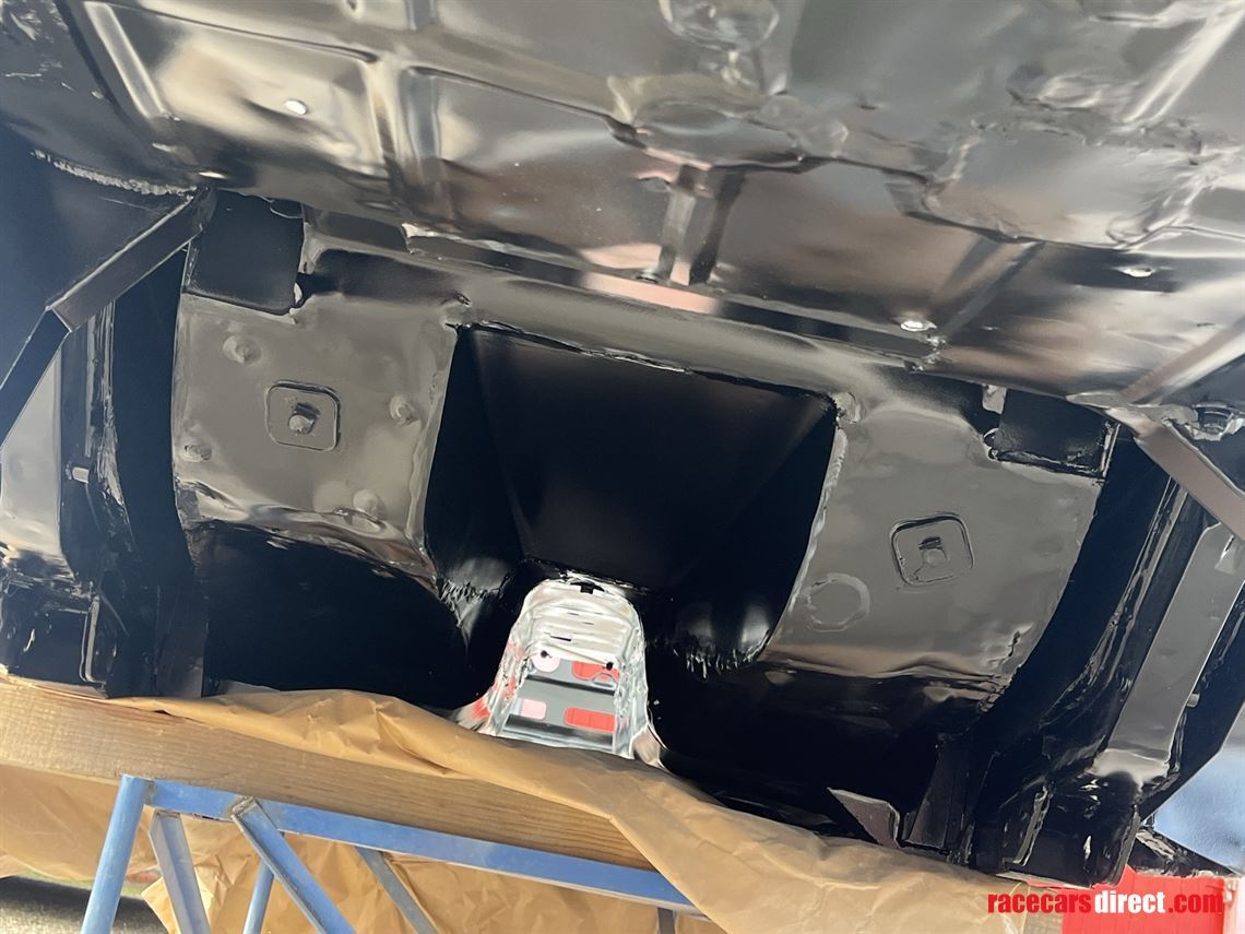 Racecarsdirect.com - FORD ESCORT MK2 GROUP 4 RALLY SHELL