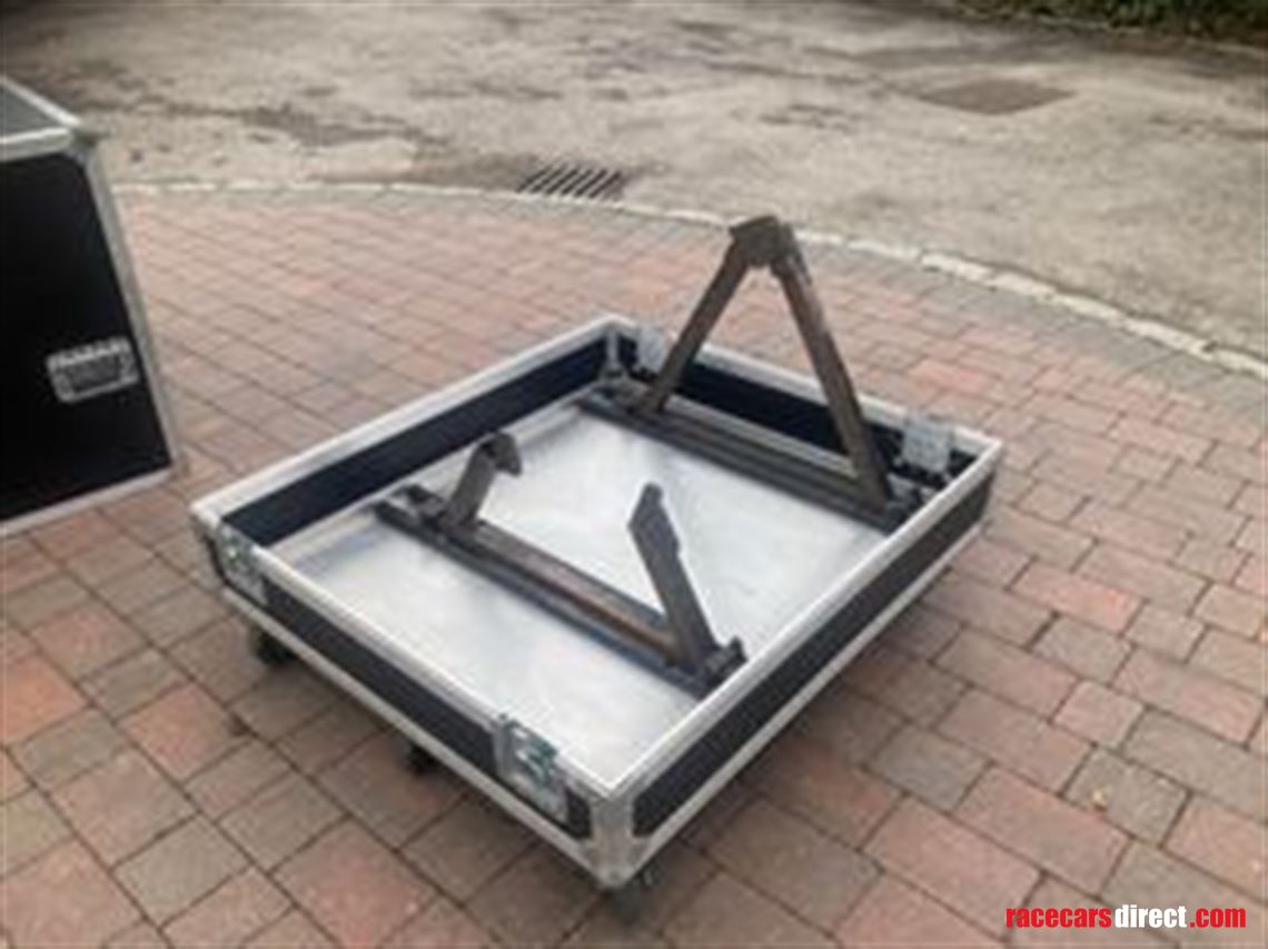 Racecarsdirect.com - Packhorse Flight Case (For Engine)