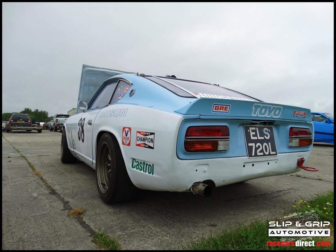datsun-240z-race-car