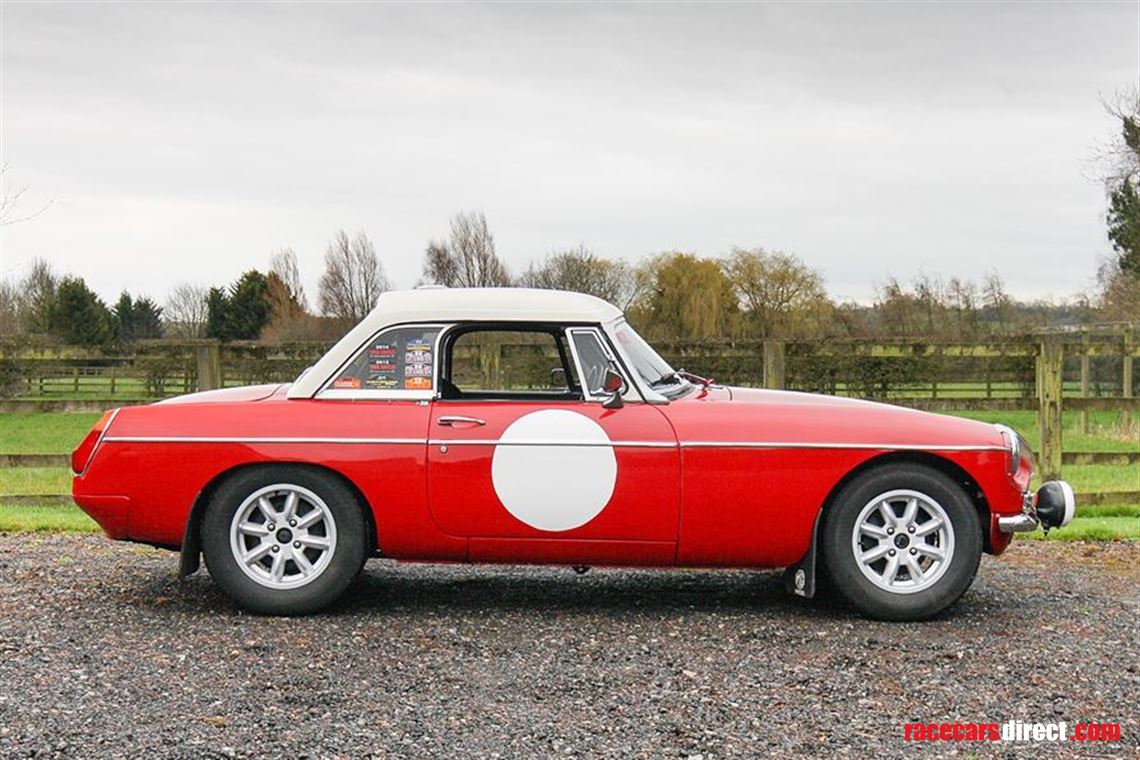 Racecarsdirect.com - 1967 MG B Roadster Rally Car