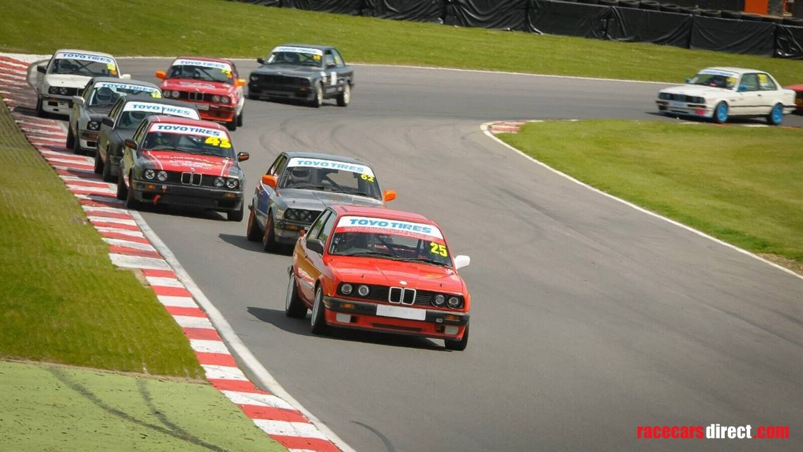 bmw-e30-318i-historic-touring-car