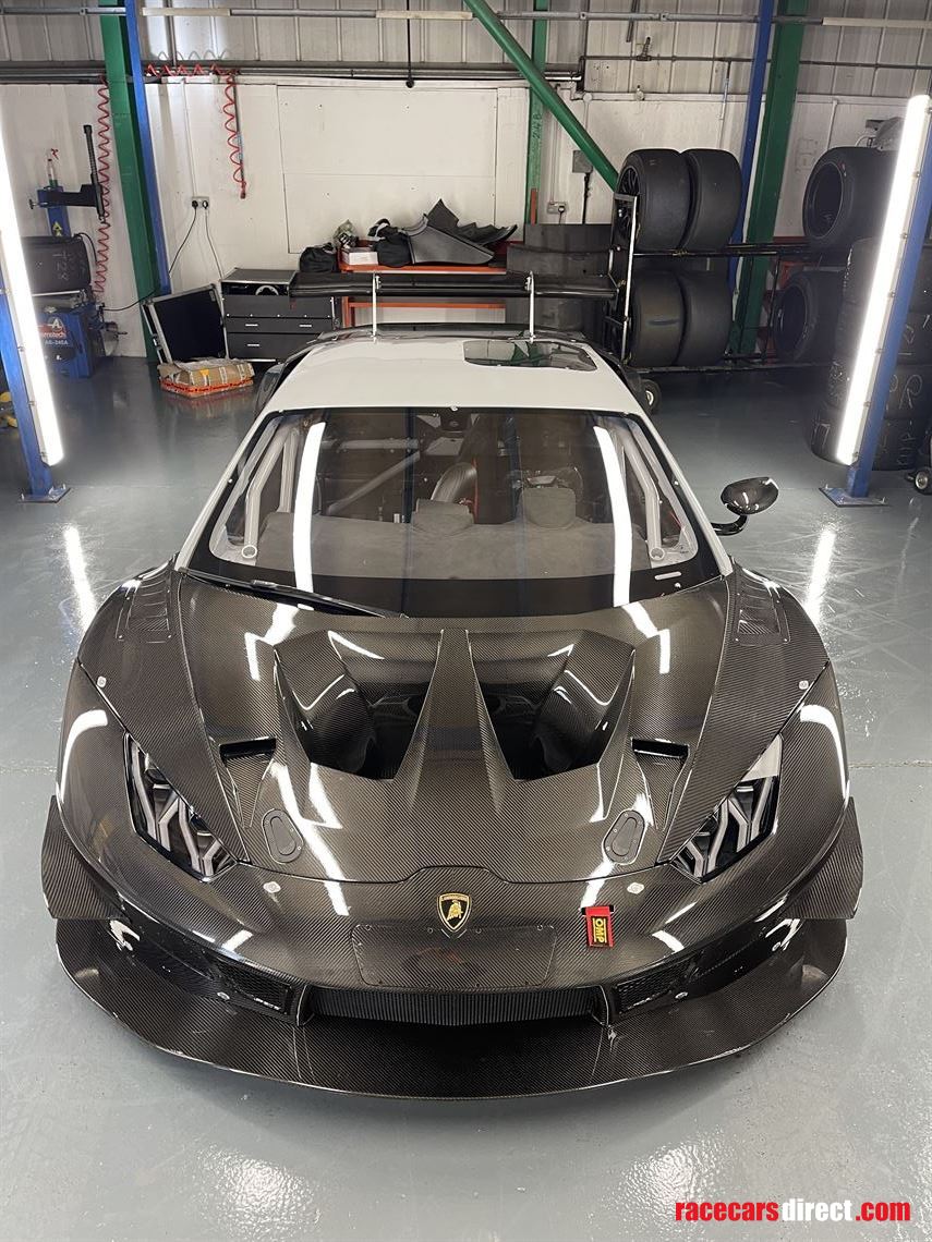 lamborghini-huracan-gt3-evo-2022