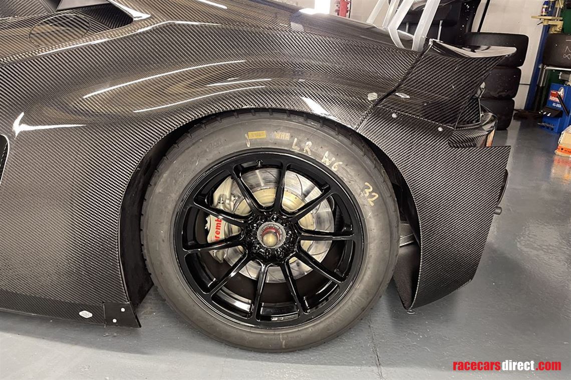 lamborghini-huracan-gt3-evo-2022