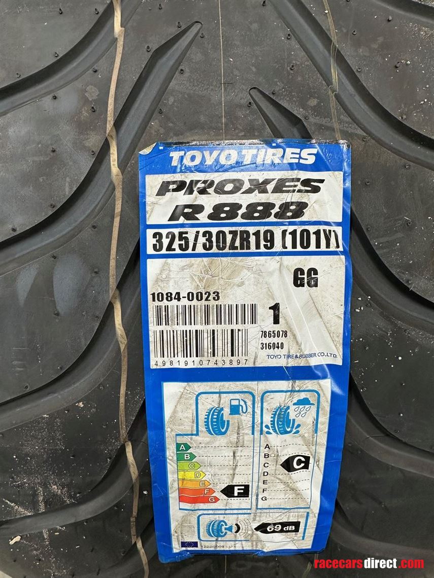 set-of-toyo-proxy-r888-tyres